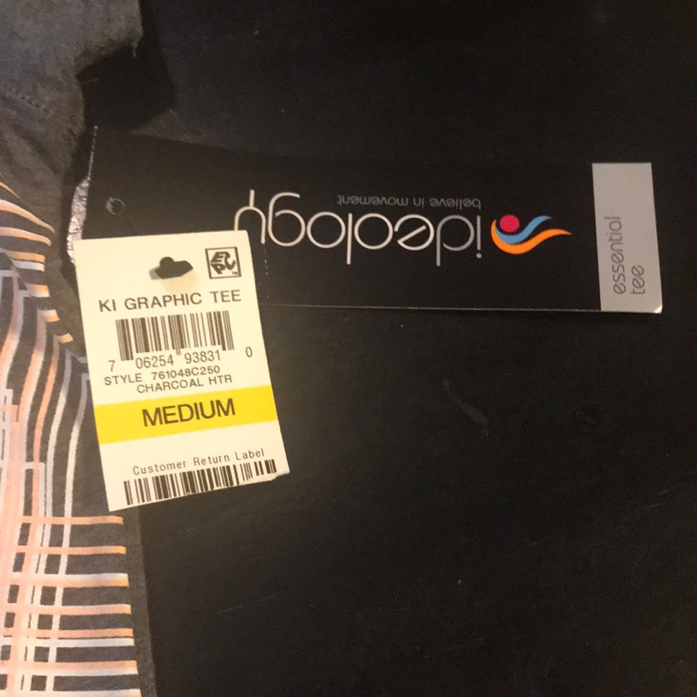 NWT Women’s Medium Gray Ideology T Shirt 👚❤️ - Picture 5 of 5
